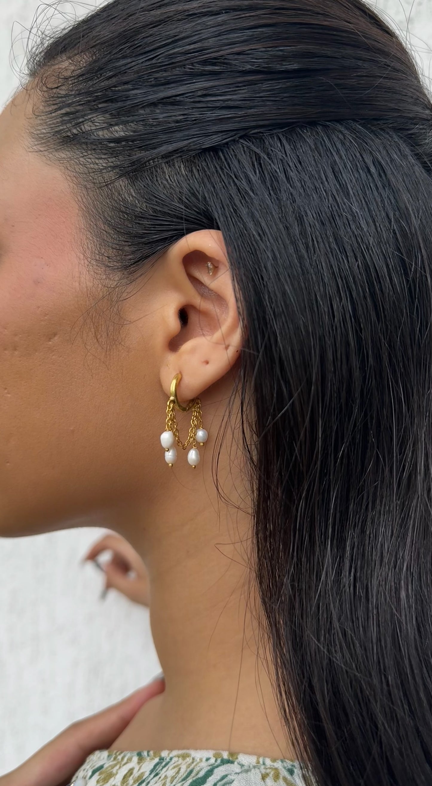 Gulnaar Pearl Huggies