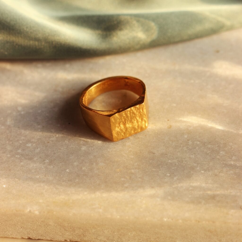 Textured mini square ring