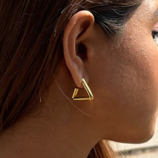 TRIANGULAR HOOPS – Myrhabyrhea