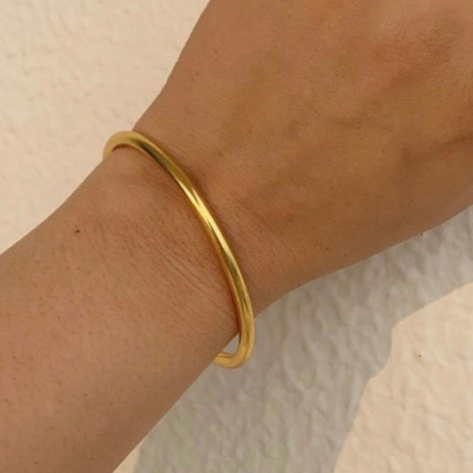 Plain Coil Bangle