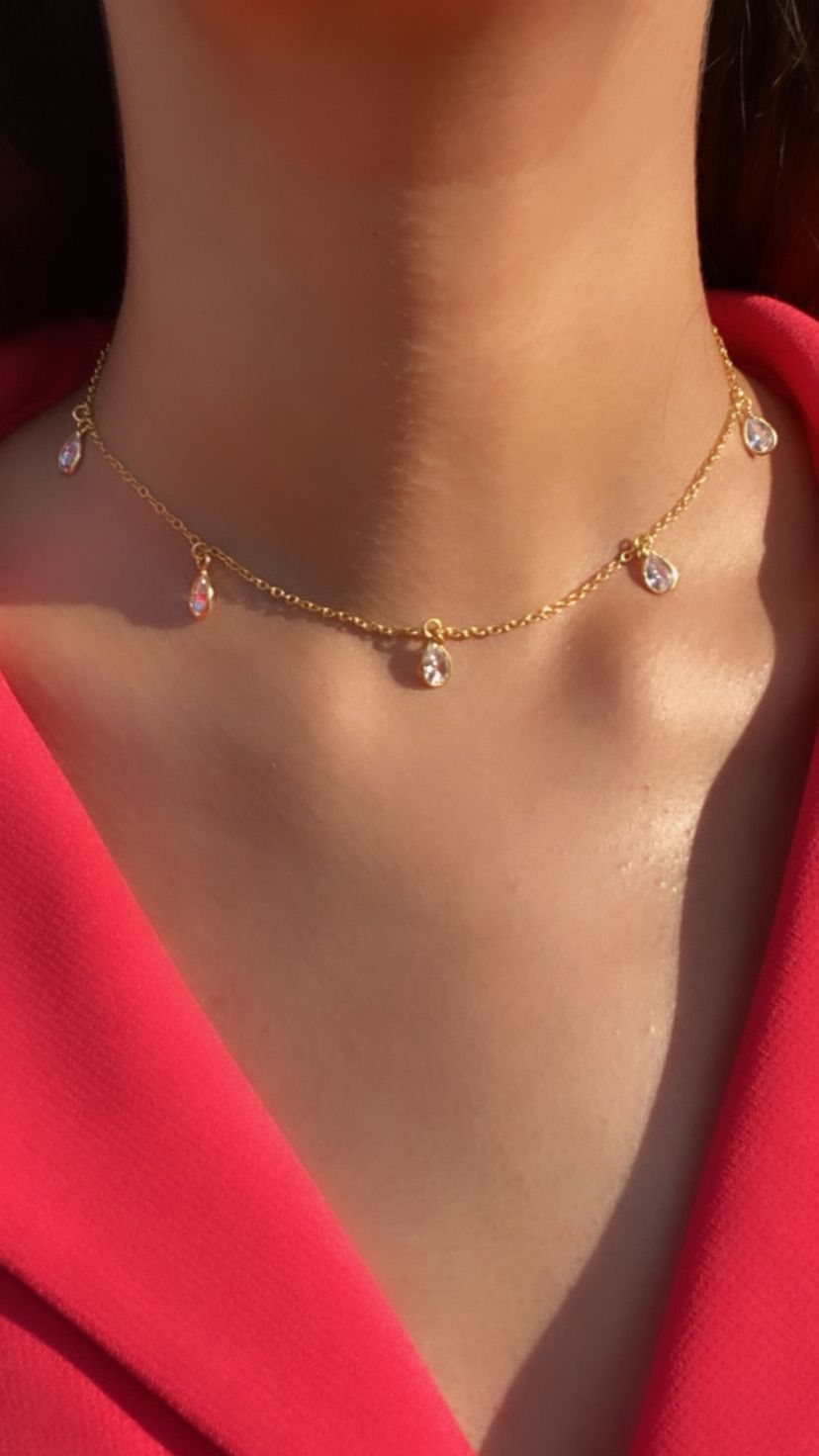 Pear drop necklace